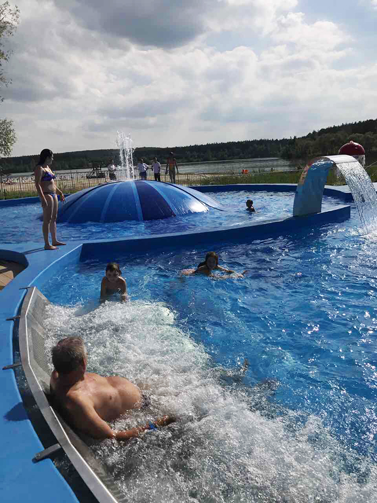 Белгородский аквапарк. Аквапарк Белогорье Белгород. Аквапарк Лазурный Белгород открытый. Ривьера Белгород аквапарк. Аквапарк Лазурный Белгород бассейн.